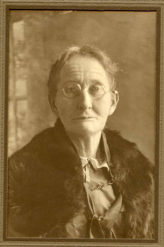 SarahVMcKenzieThigpin copy